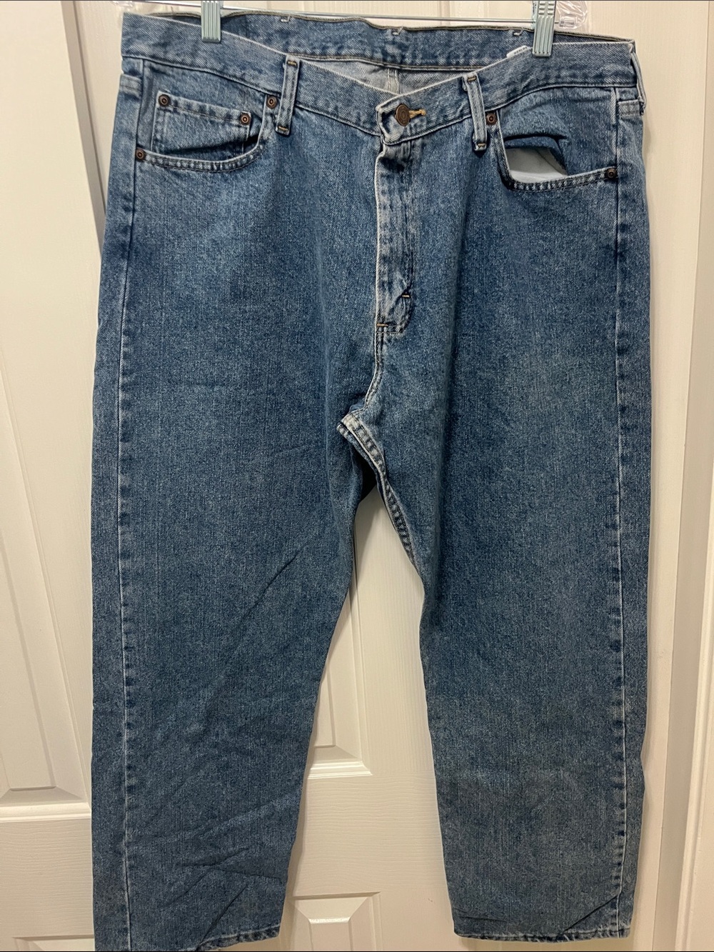Wrangler Men’s Relaxed Fit Medium Blue Denim Jeans